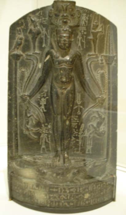 Estela del tipo ‘cipo de Horus’. (Public Domain)