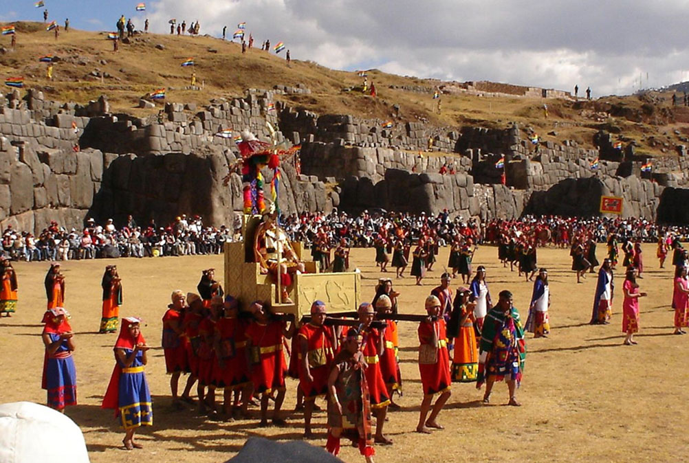 Actos del Inti Raymi en Sacsayhuamán, Cusco (CC by SA 3.0)