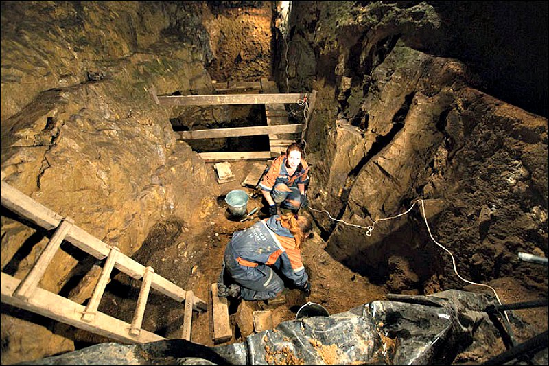 La Cueva de Denisova se encuentra situada en el macizo siberiano de Altái, a unos 160 kilómetros al sur de la ciudad de Barnaul. (Fotografía: Siberian Times/Vera Salnitskaya)