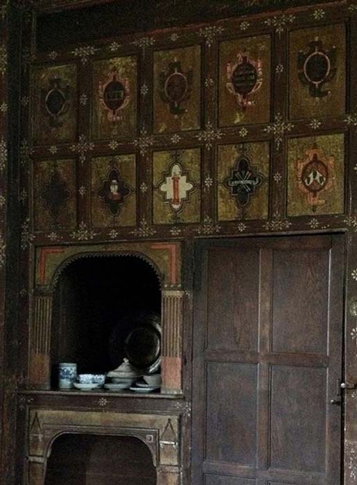 La estancia secreta de la mansión de Canons Ashby. Datada en torno al año 1604, está decorada con simbolismo rosacruz y con los emblemas de los personajes que se reunían aquí. (Fotografía: David Shire)