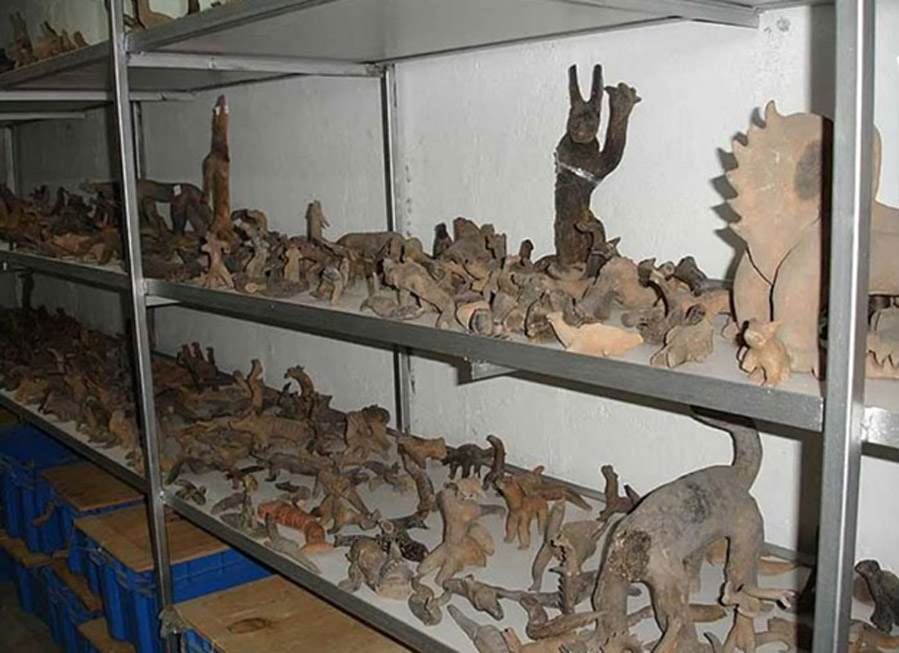 Algunas de las figuritas de arcilla que forman parte de la colección de Acámbaro. (The Greater Picture)