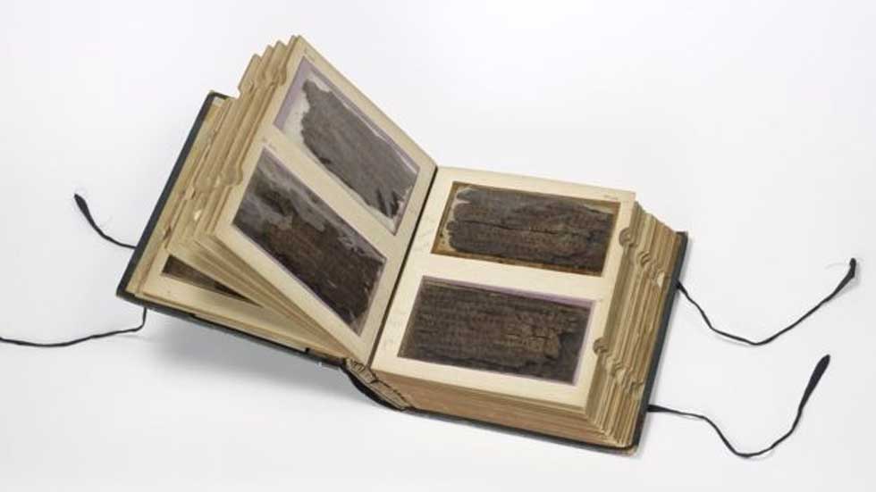 El manuscrito de Bakhshali está formado por numerosas hojas de corteza de abedul con una antigüedad de casi 500 años. (Bibliotecas Bodleianas/ Universidad de Oxford)
