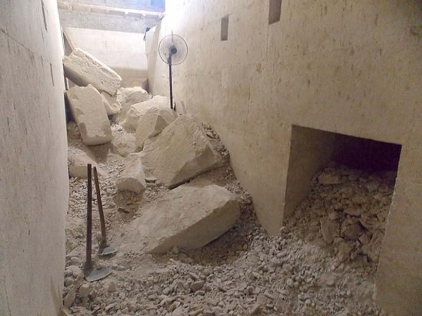 El gran complejo funerario de la tumba de Sesostris III, hecho público recientemente, está construido con una elegante obra de mampostería. (Fotografía: Josef Wegner y Penn Museum)