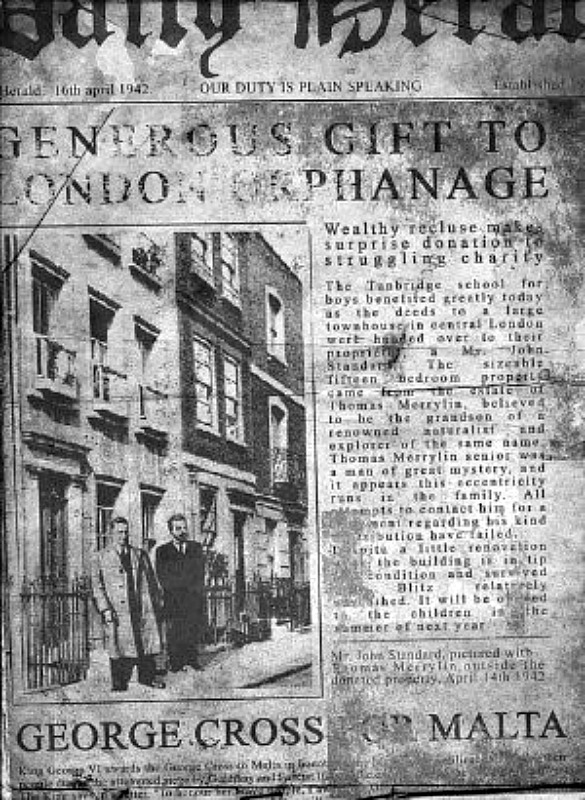 Periódico de 1942 donde se publicó la noticia sobre la donación de Merrylin al orfanato londinense. (Fotografía: Merrylin Cryptid Museum)