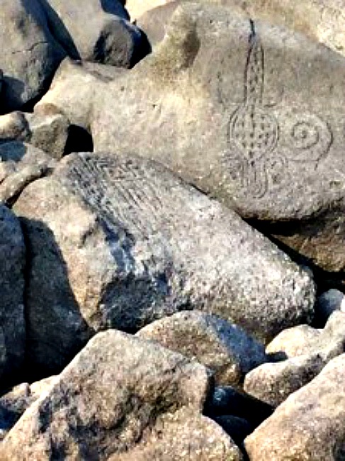 Los petroglifos recientemente descubiertos muestran diversas figuras antropomorfas, máscaras y hasta un lagarto. (Fotografía: La Prensa / Carlos Coronel Kinloch)