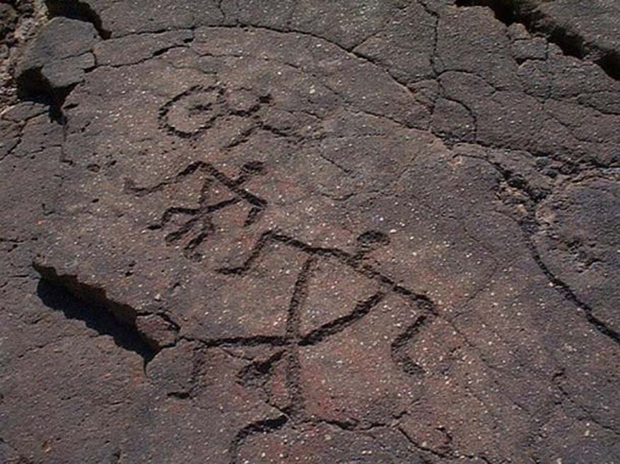 Petroglifos hawaianos. (CC BY NC 2.0)
