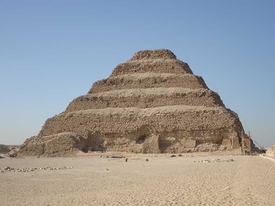 La famosa pirámide escalonada de Zoser (Public Domain)