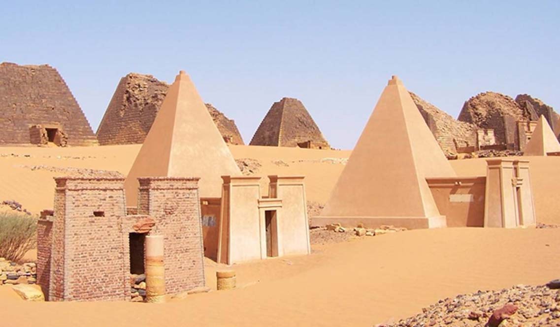 Pirámides de Meroe, Sudán, Patrimonio Mundial de la UNESCO. (CC BY-SA 2.0)