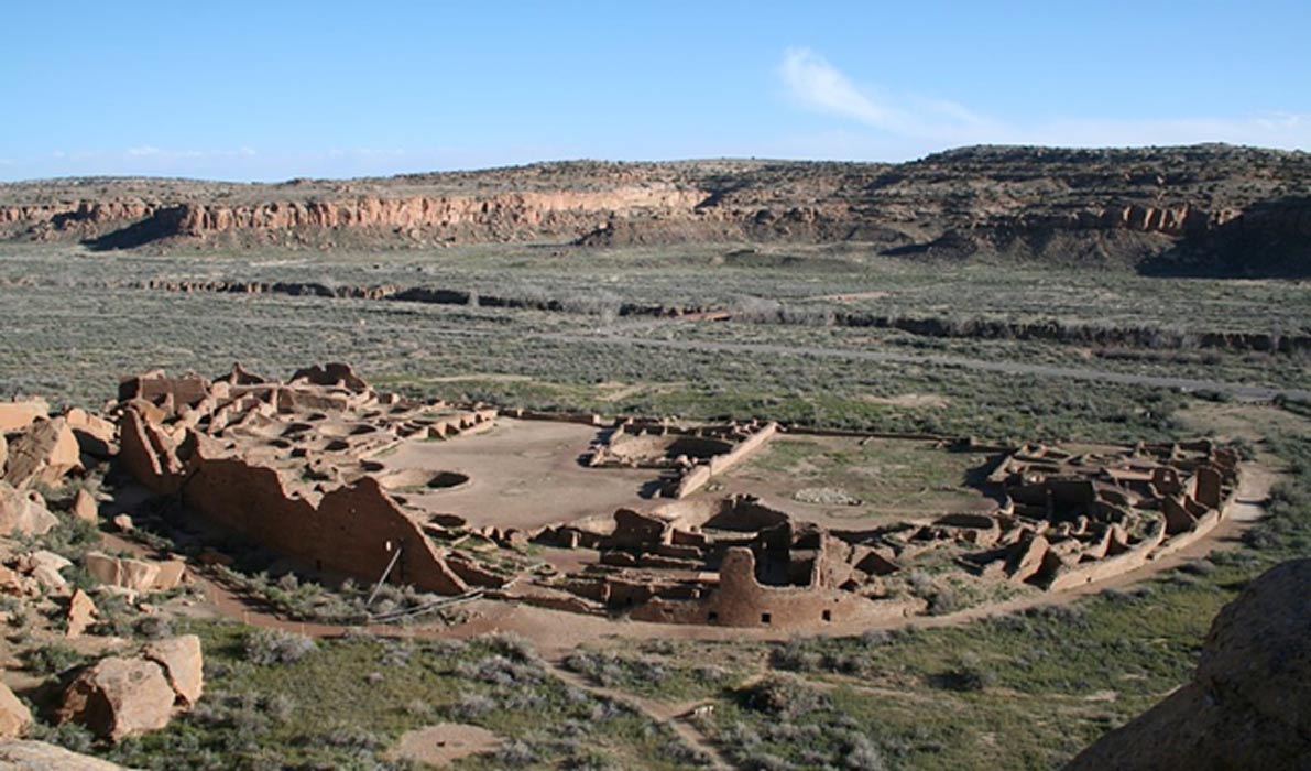 Pueblo Bonito, la mayor de las ‘Grandes Casas’ del cañón del Chaco, Nuevo México. (Public Domain)