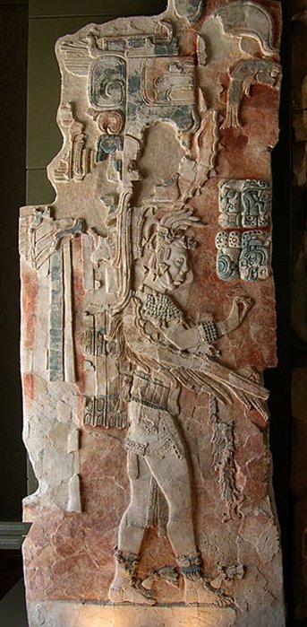 Este relieve de estuco policromado representa al rey U Pakal K´inich. Museo de Palenque. (Jacob Rus)