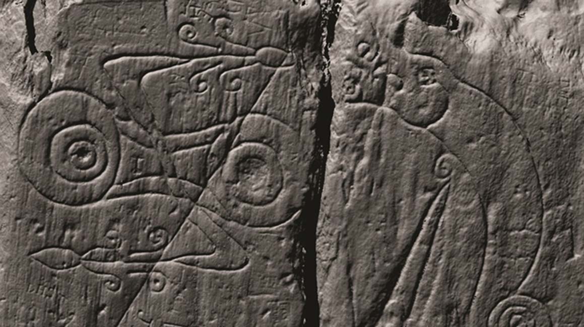 Uno de los símbolos pictos de las puertas. Al no existir una “Piedra Rosetta” picta, el significado de estos símbolos nos es desconocido. (DGNHAS / CDDV)