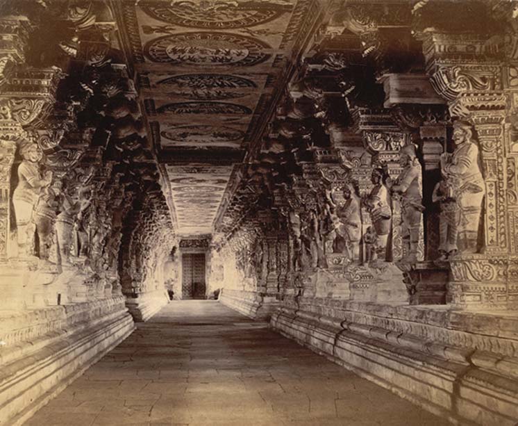 Fotografía del templo tomada por Nicholas and Company en el año 1884. (Dominio público)
