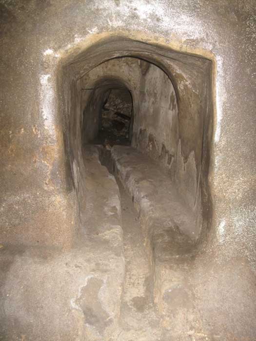 Se han encontrado bajo La Valeta, capital de Malta, refugios, túneles y depósitos, aunque su propósito original es aún objeto de debate. (Valletta Underground)