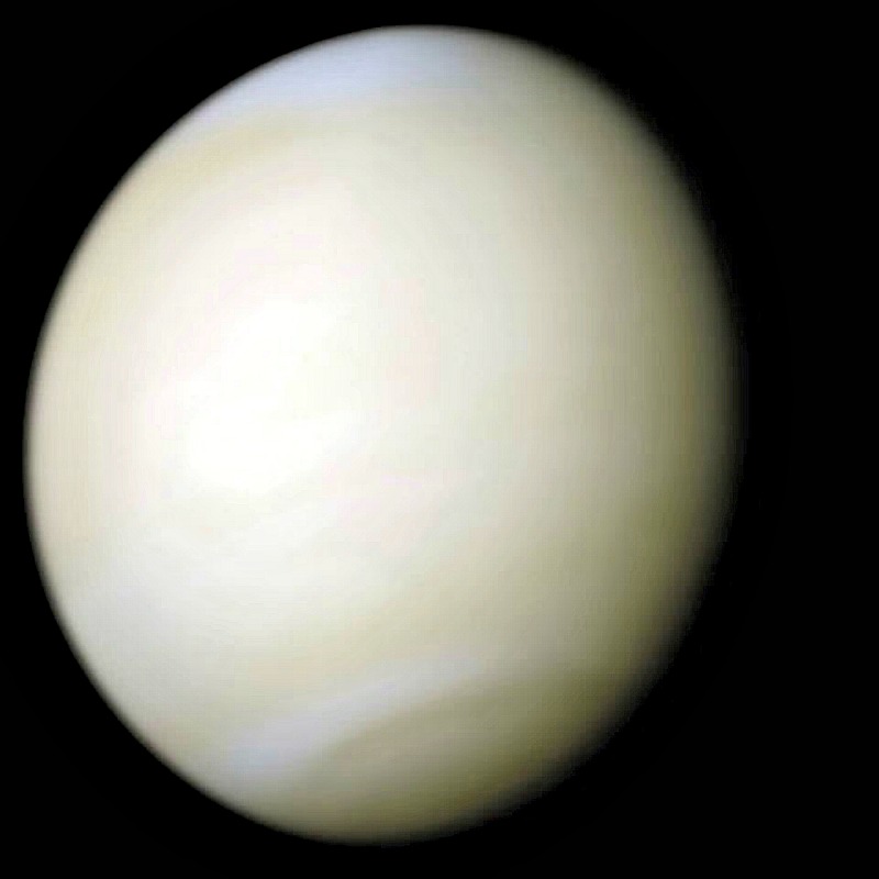 Imagen de Venus en color real, procesada a partir de fotografías tomadas por la sonda Mariner 10. (NASA/Public Domain)