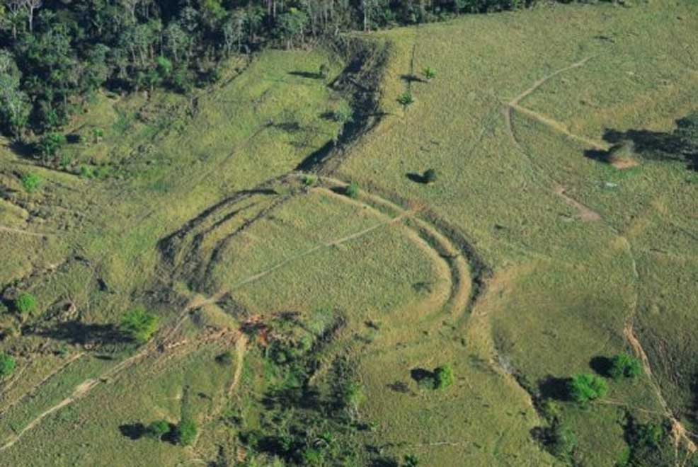 Uno de los círculos hallados en el Amazonas y realizados excavando zanjas sobre el terreno. (Jenny Watling)