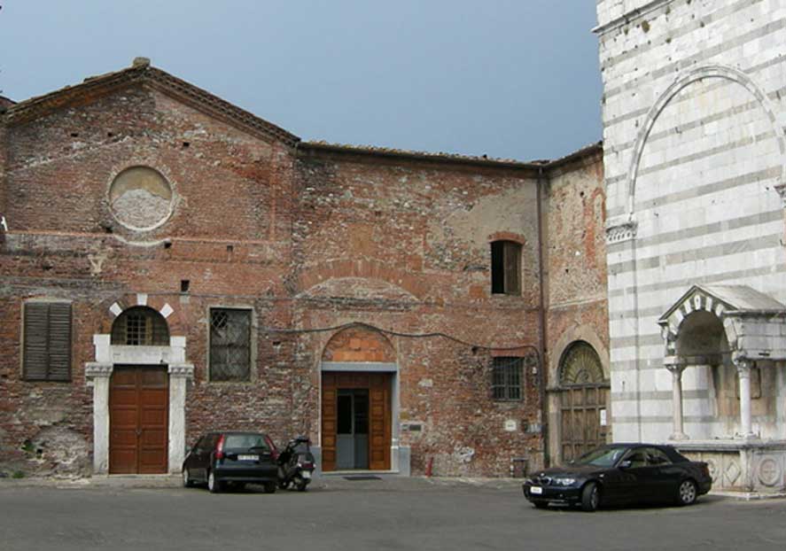 El convento de San Francesco en Lucca, Italia (CC by 2.5 / Sailko)
