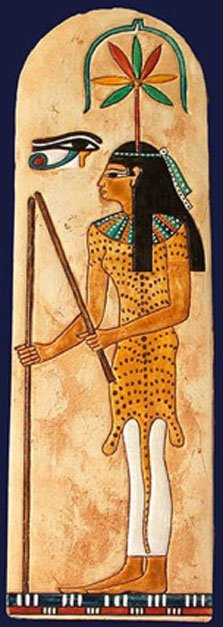 Seshat, la antigua diosa egipcia de la escritura, los libros y la historia, representada con una colorida hoja de cannabis sobre su cabeza. (History with a Twist)