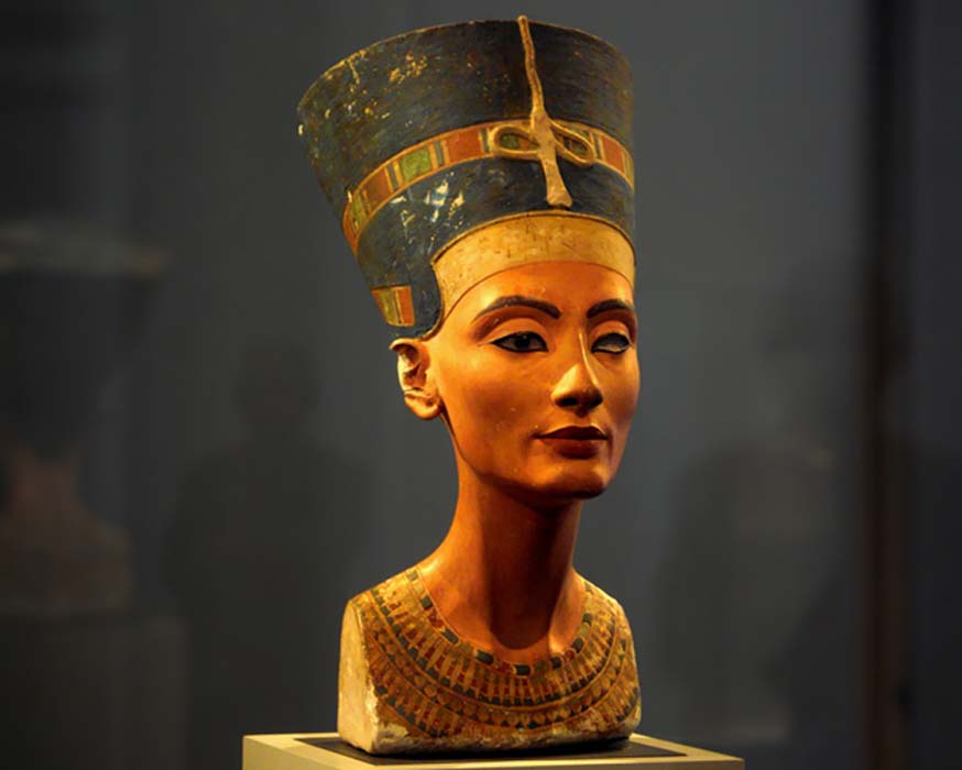 Portada - Busto de Nefertiti, Museo Egipcio de Berlín. (CC BY 2.0)
