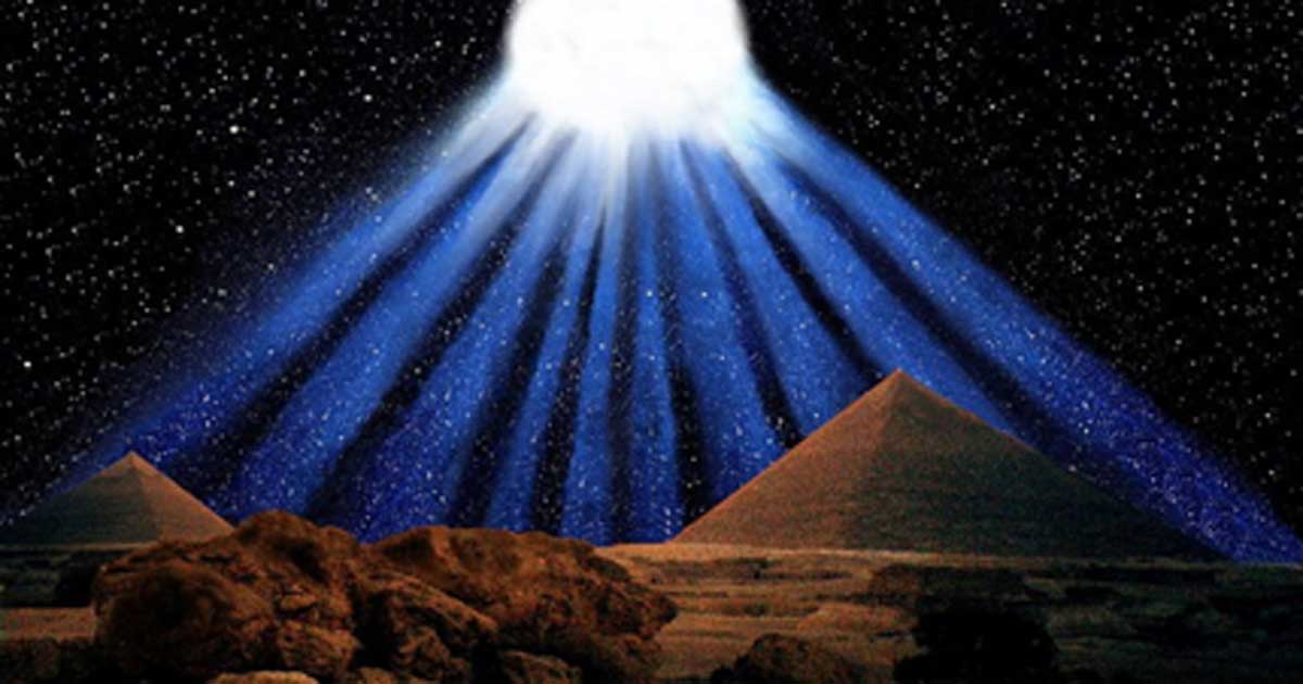 Portada - Recreación artística del espectacular cometa de diez colas registrado por los antiguos egipcios en el año 1486 a. C. (ilustración de Graham Phillips)