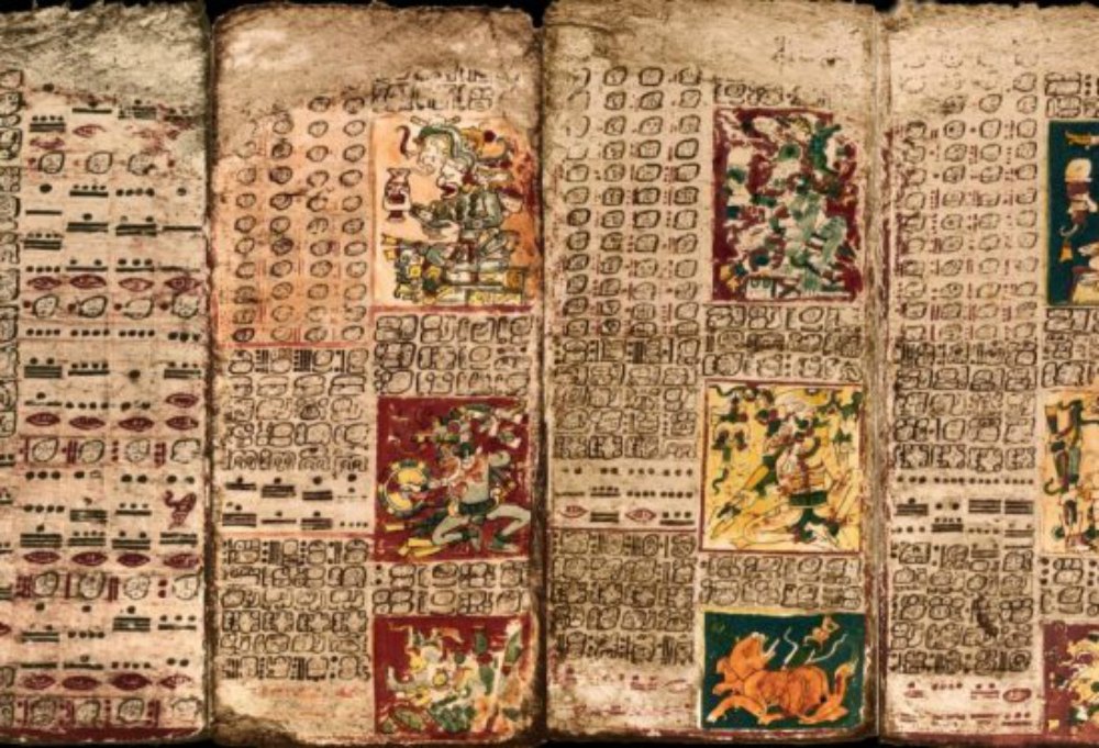 Portada - Fotografía del Códice de Dresde maya, en cuyas páginas se encuentra la famosa Tabla de Venus. (Fotografía: La Gran Época/UCSH)