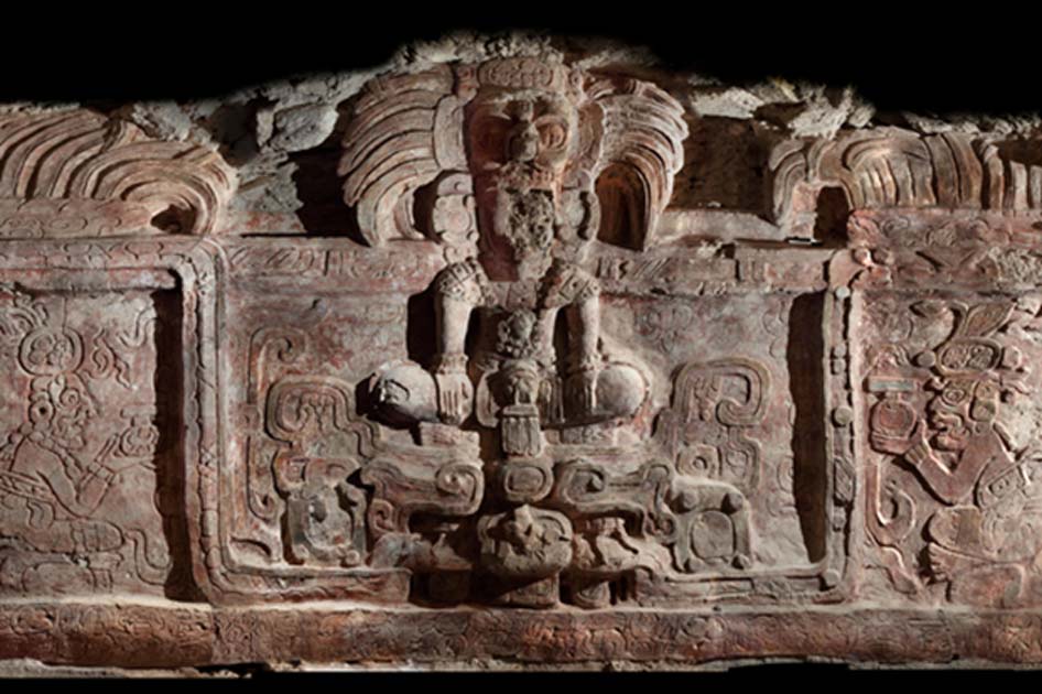 Portada - El mural maya hallado recientemente en Guatemala se encuentra en un estado de conservación casi perfecto. (Universidad de Boston)