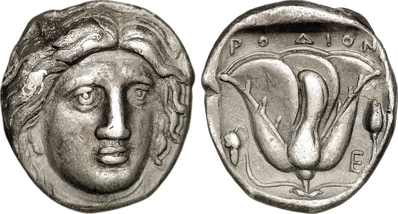 Monedas de plata procedentes de Rodas circa 316 – 305 d. C., con Helios representado en una cara y una rosa al dorso