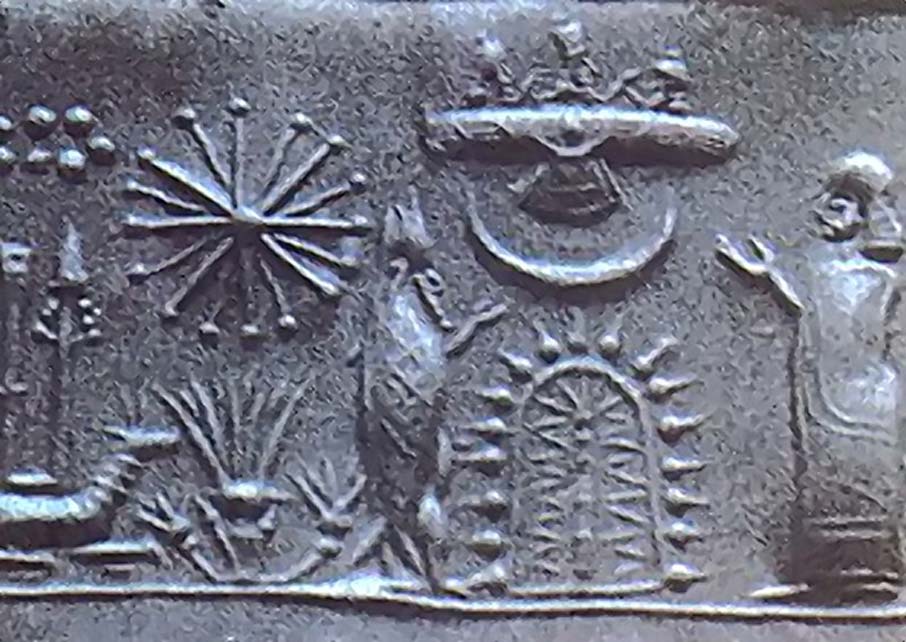 Sello mesopotámico con un devoto y un sabio vestido de pez ante un árbol sagrado estilizado. (Dominio público)