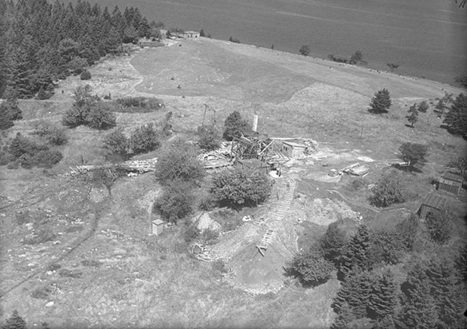 Construcciones y excavaciones en Oak Island, Nueva Escocia, Canadá, agosto de 1931. (Public Domain)
