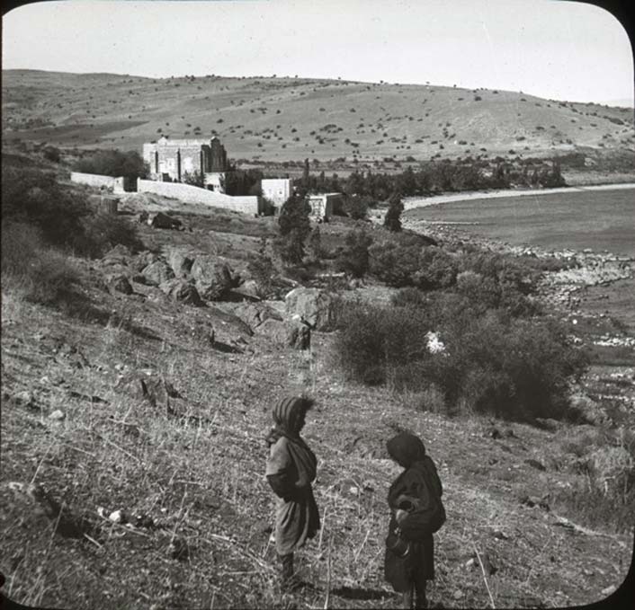 La zona del mar de Galilea que se creÃ­a en el pasado la ubicaciÃ³n de la antigua Betsaida. (OSU Special Collections)