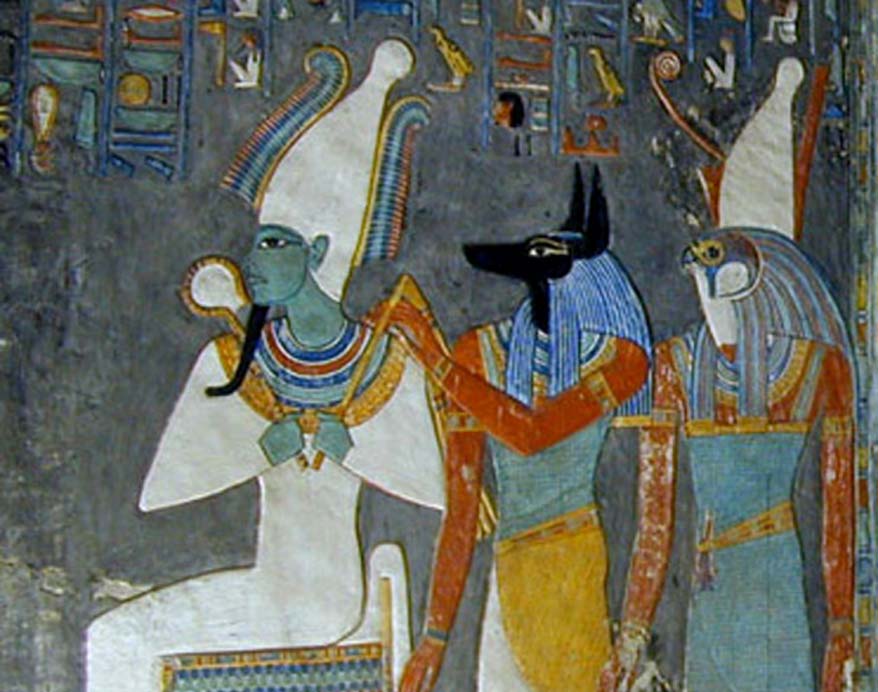 De izquierda a derecha, Osiris, Anubis y Horus. Pintura mural de la tumba de Horemheb. (Imagen: CC BY 2.0)