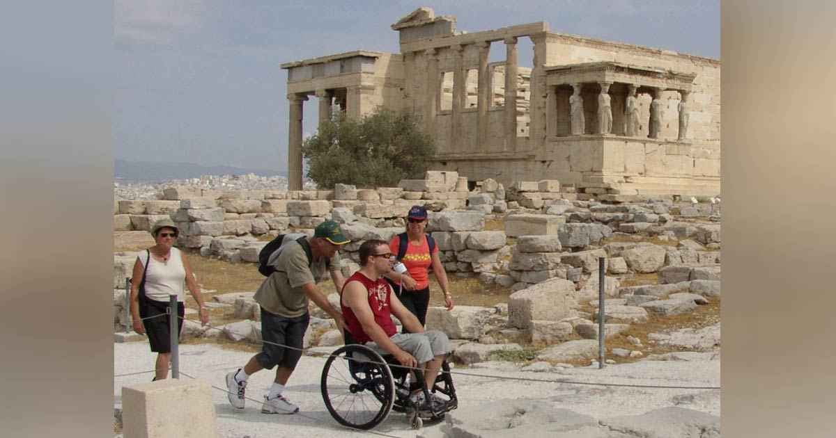 Por primera vez en su larga historia, la accesibilidad para discapacitados se ha convertido en una prioridad en la Acrópolis de Atenas en Grecia y será completamente accesible para los lugareños y turistas discapacitados. 