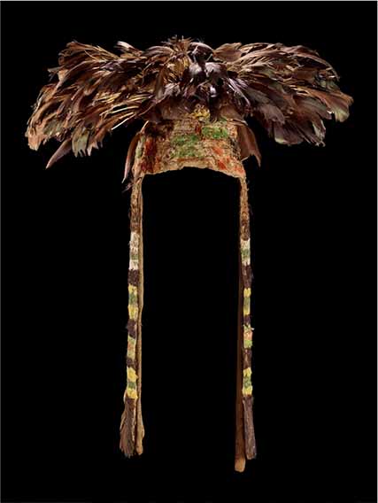 Tocado inca hecho de cabello, tela y plumas que representa un motivo de criatura marina. Producido entre 1400 y 1532 d.C. Excavado en Huacho, Perú. (Fideicomisarios del Museo Británico / CC by SA 4.0)