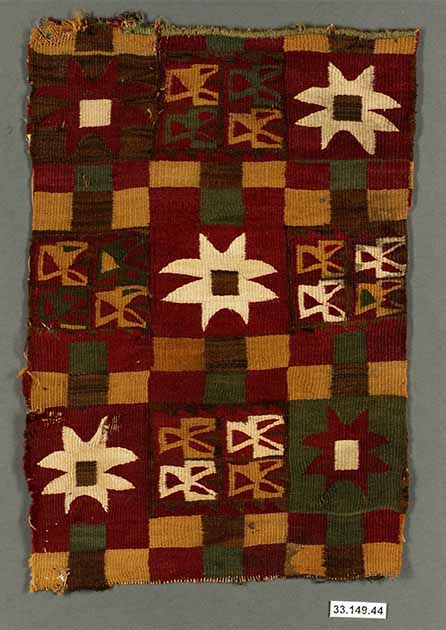 Panel de tapiz inca con estrellas, elaborado con pelo de camélido y algodón, siglos XV-XVI, Perú. (Museo Metropolitano de Arte / Dominio Público)