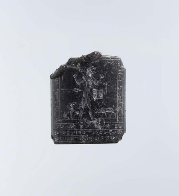Amuleto con un demonio lamashtu. (Museo Metropolitano de Arte