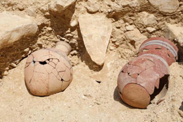 Se descubrieron artefactos funerarios de cerámica. (Ministerio egipcio de antigüedades)
