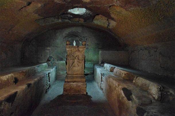 El piso más bajo de Mithraeum en San Clemente en Roma. (CC BY-SA 3.0)