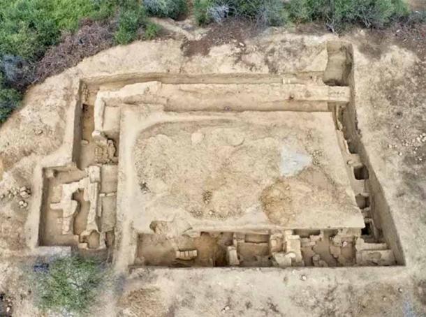 El sitio de excavación en un terreno privado cerca de la ciudad de Chiclayo, donde se desenterró la Huaca Pintada peruana. (Sâm Ghavami)