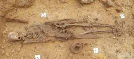 "Armado hasta los dientes" hallada la tumba intacta de un guerrero franco